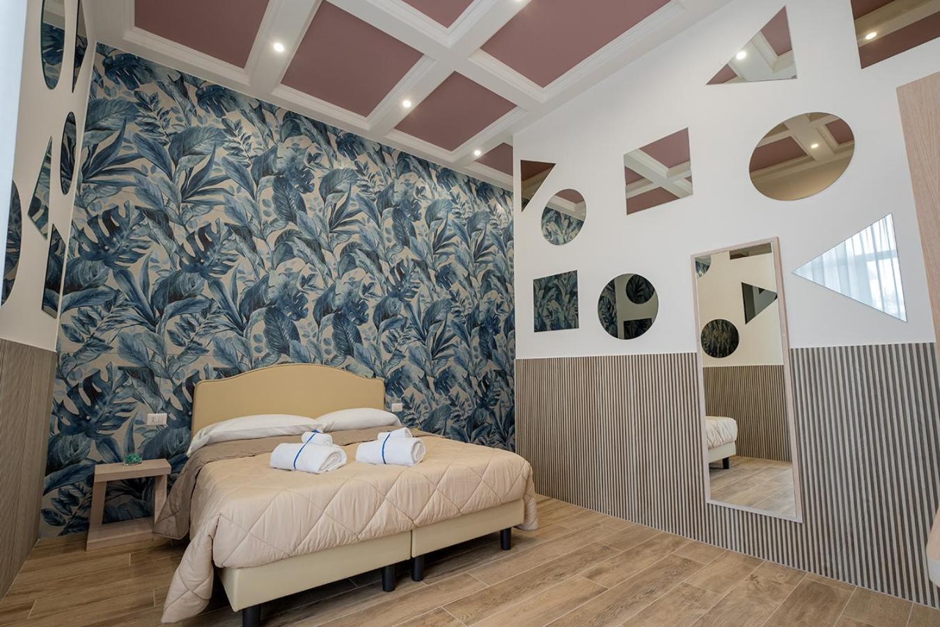P.c. Boutique H. Lifestyle, Centro, By Clapa Group Dislocated Hospitality Maison d'hôtes Naples